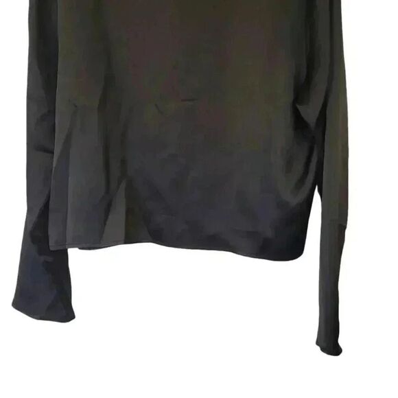 Pleione Women's Black Poly/Spandex Satin V-Neck Long Sleeve Cropped Pull Over To - Picture 4 of 10